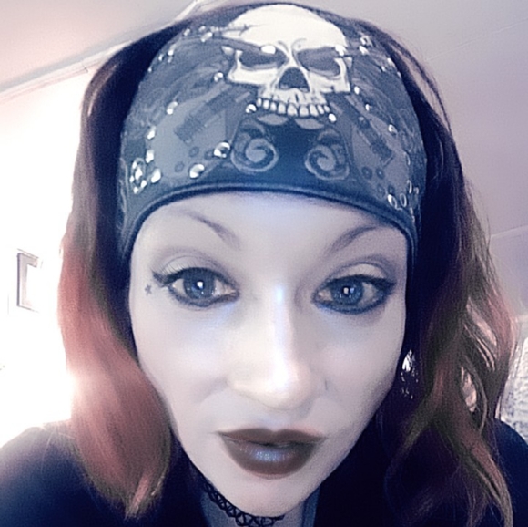 Meet your Posher, Kelly - Picture 2 of 8